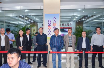 中機生產(chǎn)力促進中心邱城一行蒞臨川威集團連界基地調研