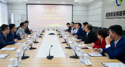 陜鋼集團漢鋼公司到釩鈦科技參觀交流：現(xiàn)場非常震撼，環(huán)境特別好！