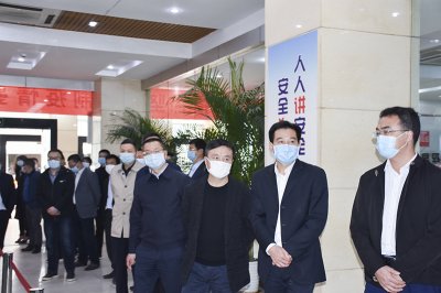內(nèi)江市市中區(qū)黨政代表團(tuán)赴川威連界基地開(kāi)展投資促進(jìn)活動(dòng)