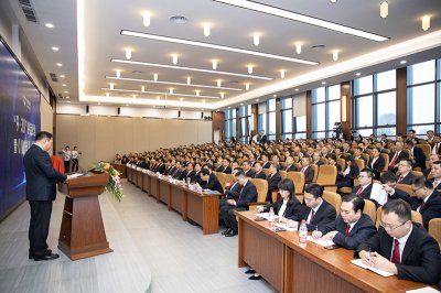 集團公司隆重舉行 “9.30”講話紀(jì)念暨《川威故事》新書發(fā)布會
