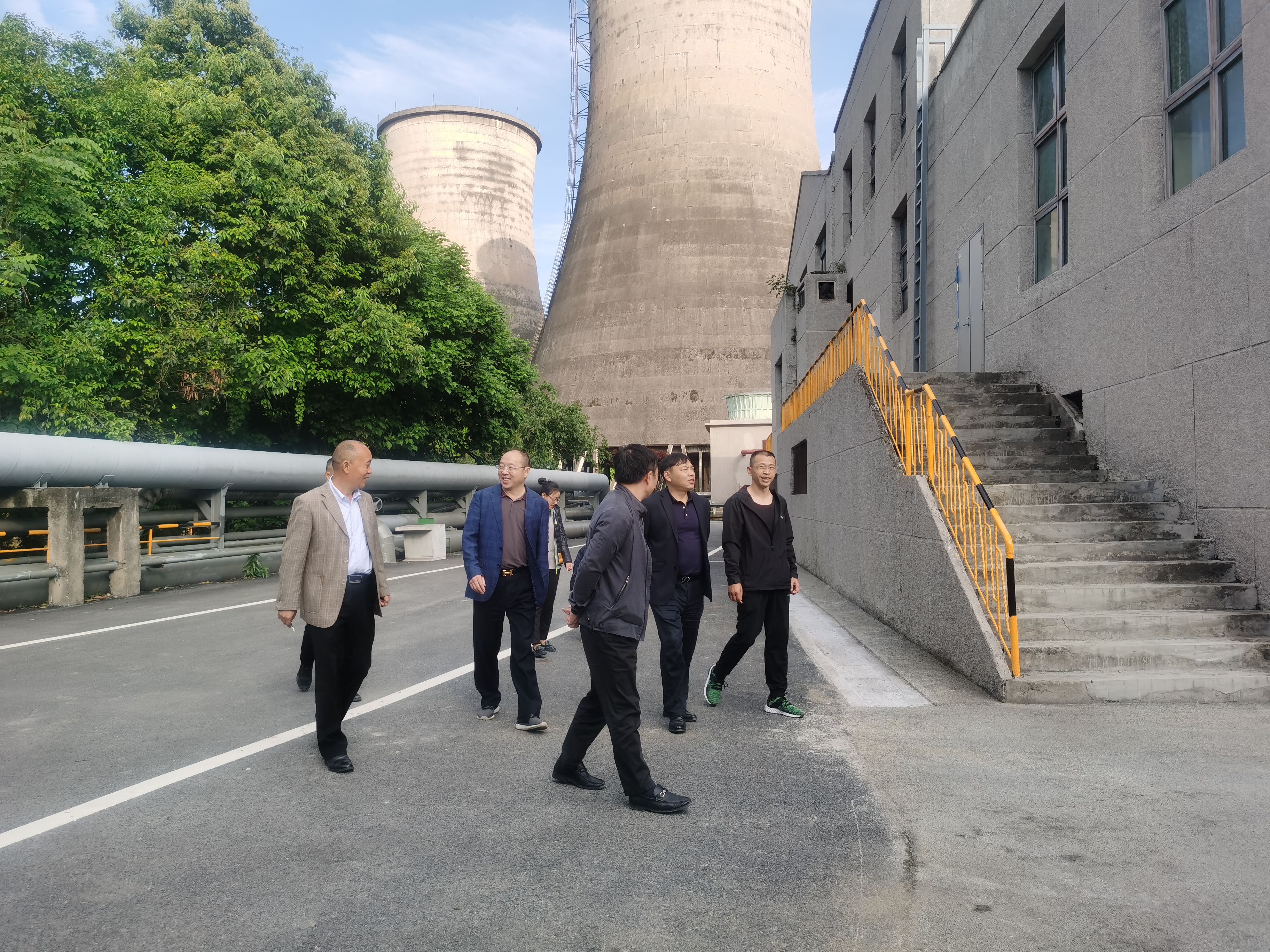 堅持熱愛 不負耕耘——集團董事長王勁蒞臨工業(yè)研學(xué)旅行營地視察指導(dǎo)(圖5) 堅持熱愛 不負耕耘——集團董事長王勁蒞臨工業(yè)研學(xué)旅行營地視察指導(dǎo)(圖5)
